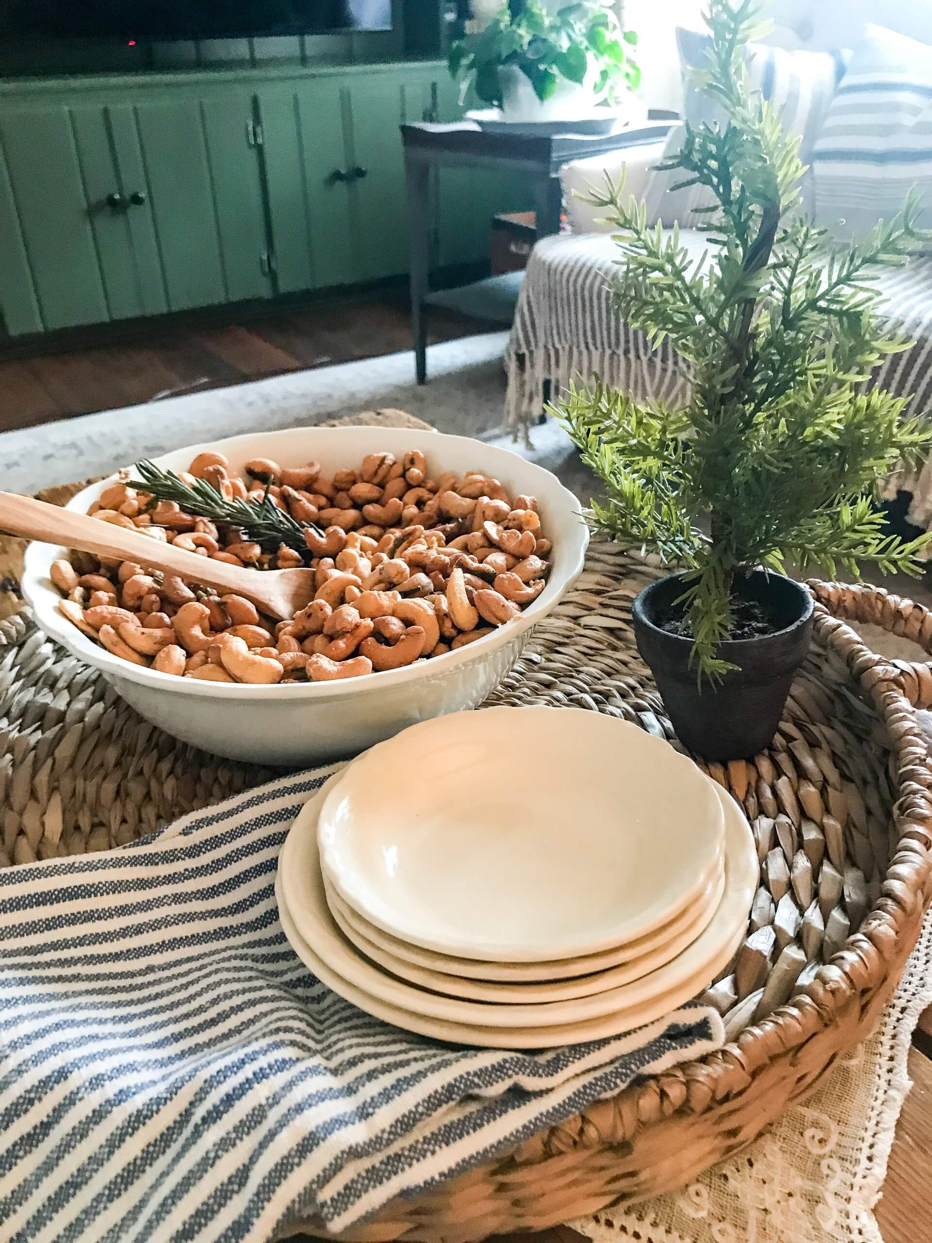 rosemary cashews